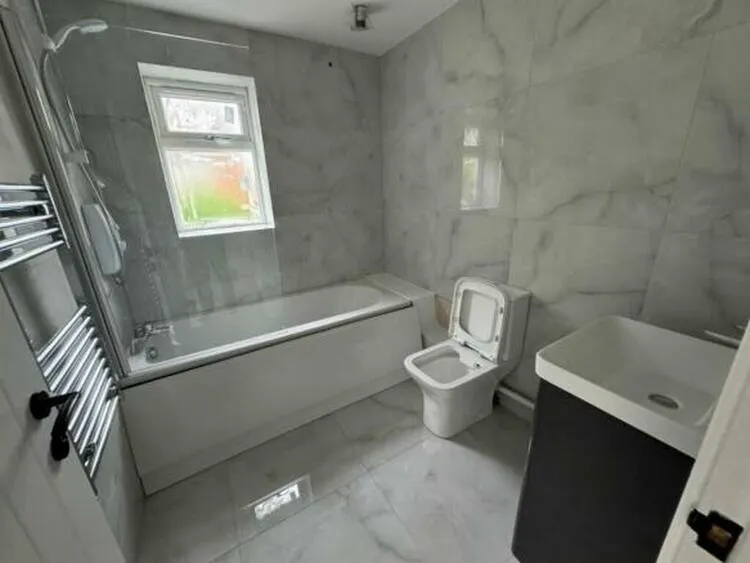 10-16 Chapel Street, Oadby, Leicestershire LE2 5AD