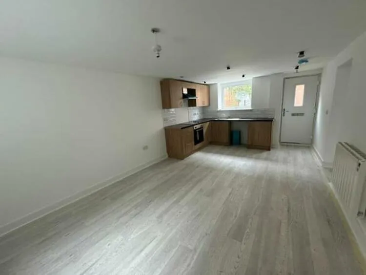 10-16 Chapel Street, Oadby, Leicestershire LE2 5AD