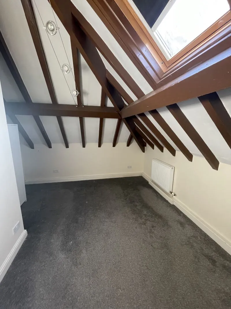 Flat 3, Old School House Salters Lane, Shrewsbury, Shropshire, SY3 7DG