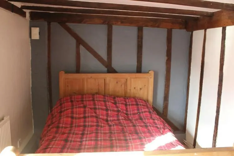 7 Cross Street, Tenbury Wells, Worcestershire WR15 8EF