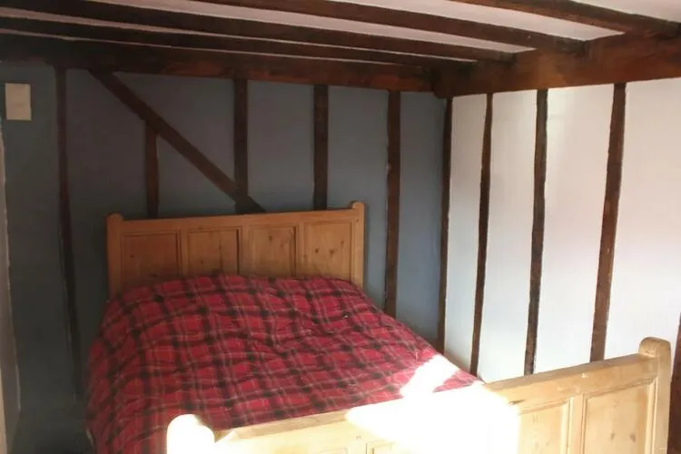 7 Cross Street, Tenbury Wells, Worcestershire WR15 8EF