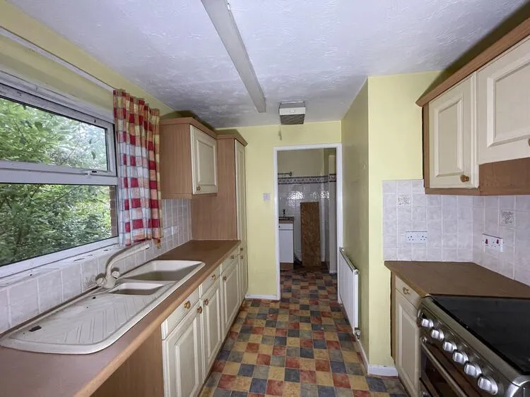 7 Burnwood Grove, Kidsgrove, Stoke-On-Trent ST7 4XY