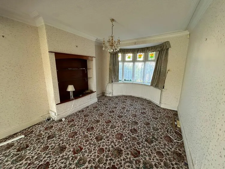 52 Harden Road, Walsall WS3 1EN