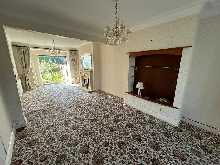 52 Harden Road, Walsall WS3 1EN