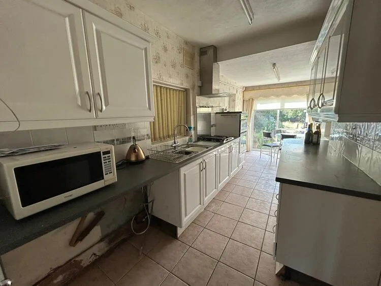 52 Harden Road, Walsall WS3 1EN