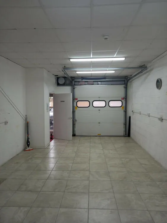 Unit 4, Glenmore Business Park, Ely Road, Waterbeach, Cambridge CB25 9FX