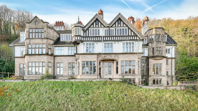 Cromford Court, Derby Road, Matlock Bath DE4 3PY