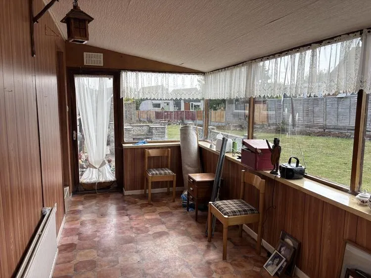 1 Alleyne Way (with adjacent building plot), Jaywick, Clacton-On-Sea, Essex CO15 2RD