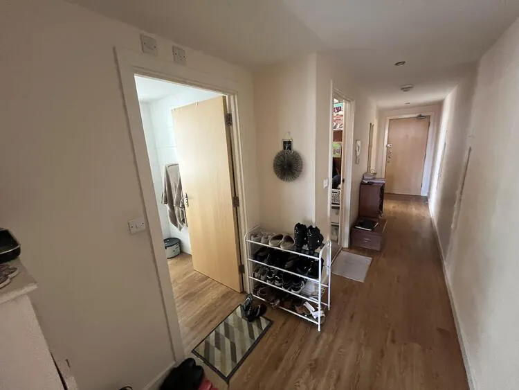 Flat 6, 80 The Parade, Oadby, Leicester LE2 5BF