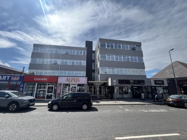 Flat 6, 80 The Parade, Oadby, Leicester LE2 5BF