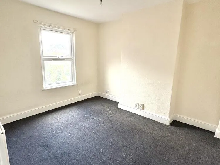 104 Nottingham Road, Nottingham NG7 7AH