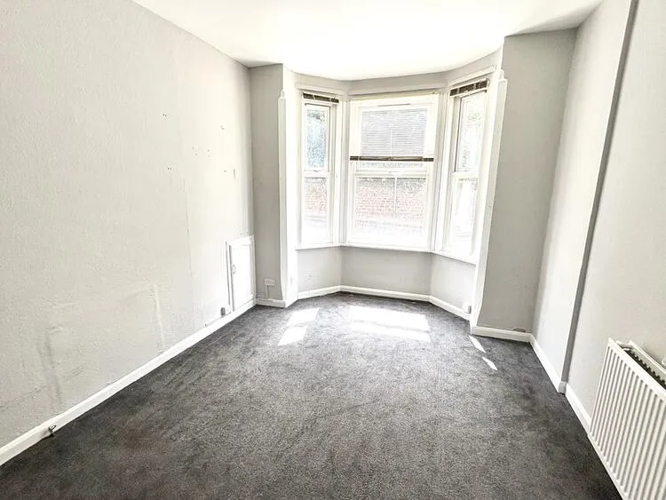 104 Nottingham Road, Nottingham NG7 7AH