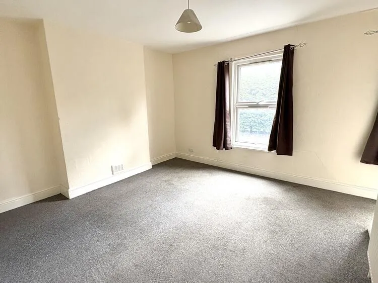 104 Nottingham Road, Nottingham NG7 7AH