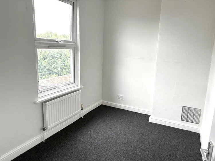 104 Nottingham Road, Nottingham NG7 7AH