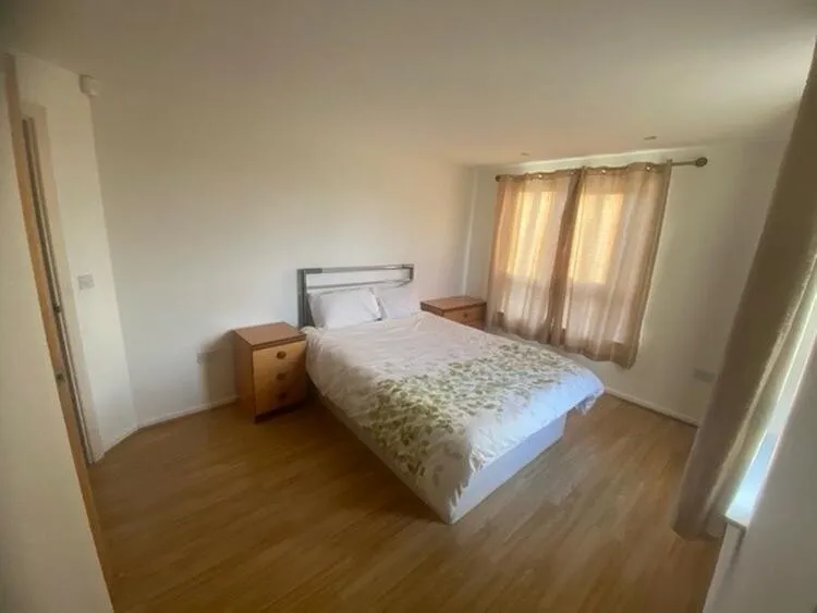 Flat 1, Cwrt Pandora, Pentre Doc Y Gogledd, Llanelli SA15 2LJ