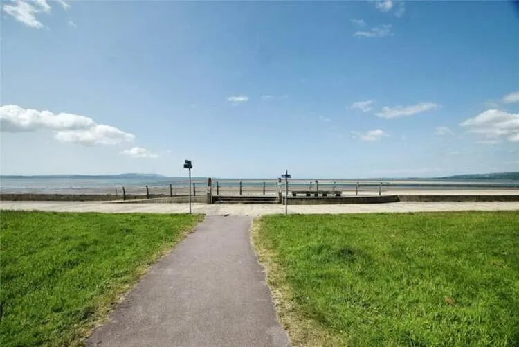 Flat 1, Cwrt Pandora, Pentre Doc Y Gogledd, Llanelli SA15 2LJ