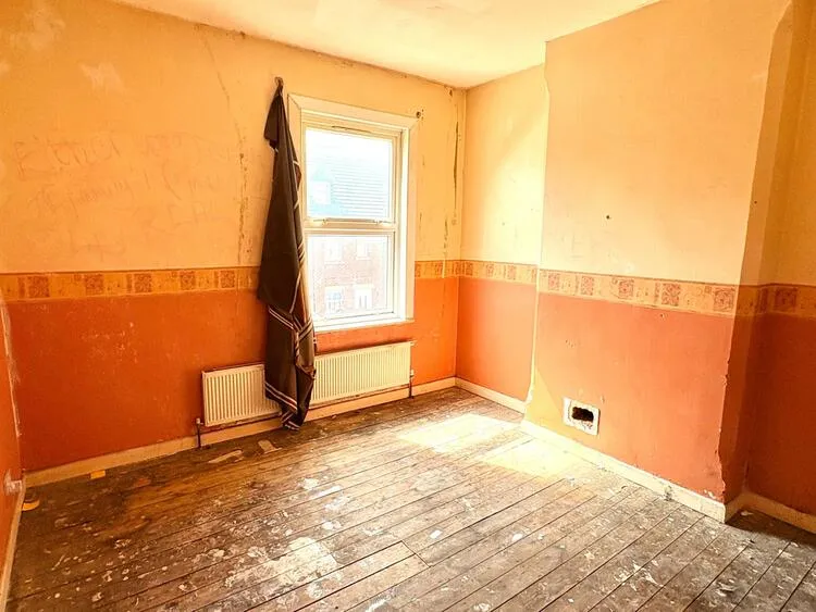 124 Rosetta Road, Nottingham NG7 7GG