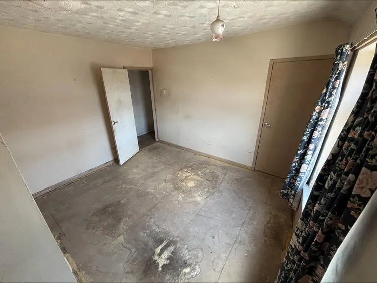 111 Nottingham Road, Somercotes, Alfreton, Derbyshire DE55 4JH
