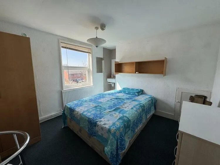 166 Uttoxeter New Road, Derby DE22 3JB