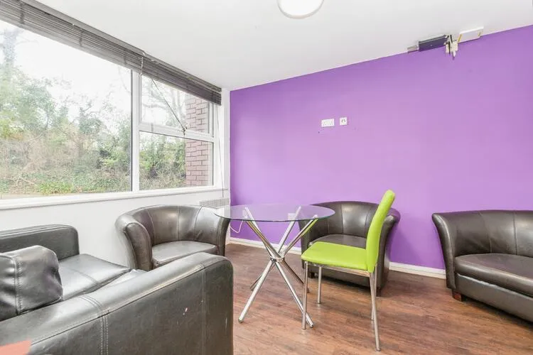 Studio 5, St. Anns Lodge, St. Anns Lane, Leeds LS4 2SJ