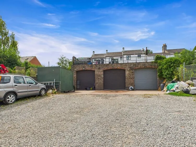 17, 18 and 19 Kyrle Street, Workshops and Yard, Ross-On-Wye HR9 7DB