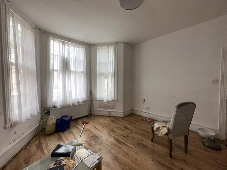 Flat A, 72 Lynmouth Road, Hackney, London N16 6XH
