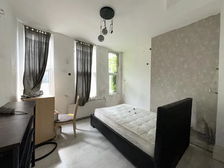 Flat A, 72 Lynmouth Road, Hackney, London N16 6XH