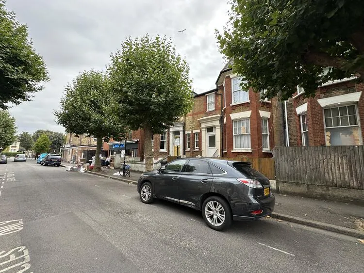 Flat A, 72 Lynmouth Road, Hackney, London N16 6XH