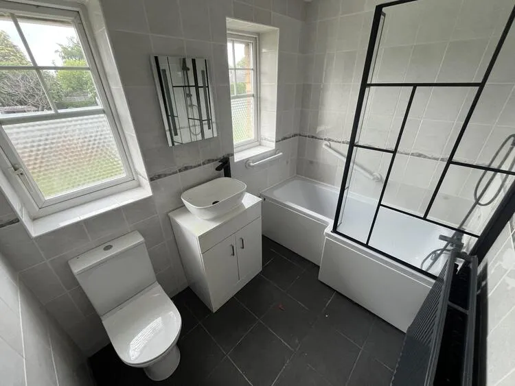 94 Rosslyn Road, Whitwick, Coalville, Leicestershire LE67 5PT