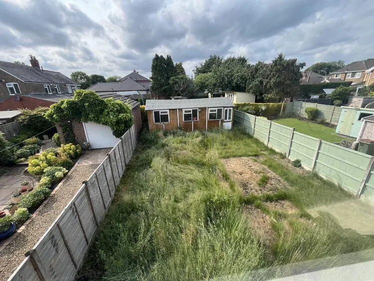 94 Rosslyn Road, Whitwick, Coalville, Leicestershire LE67 5PT