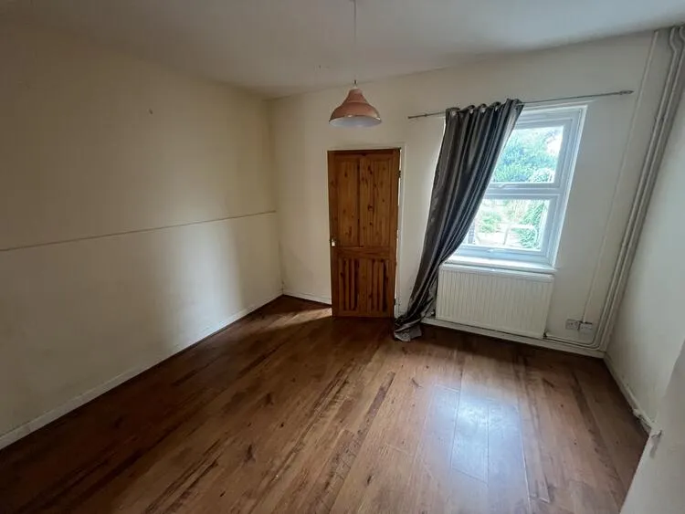 98 Wellington Street, Burton-On-Trent, Staffordshire DE14 2DS