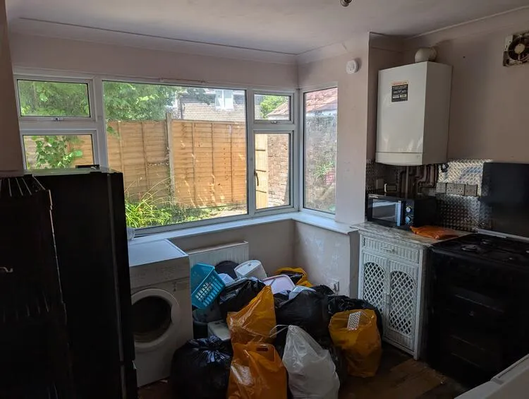 131 Longford Road, Bognor Regis PO21 1AE