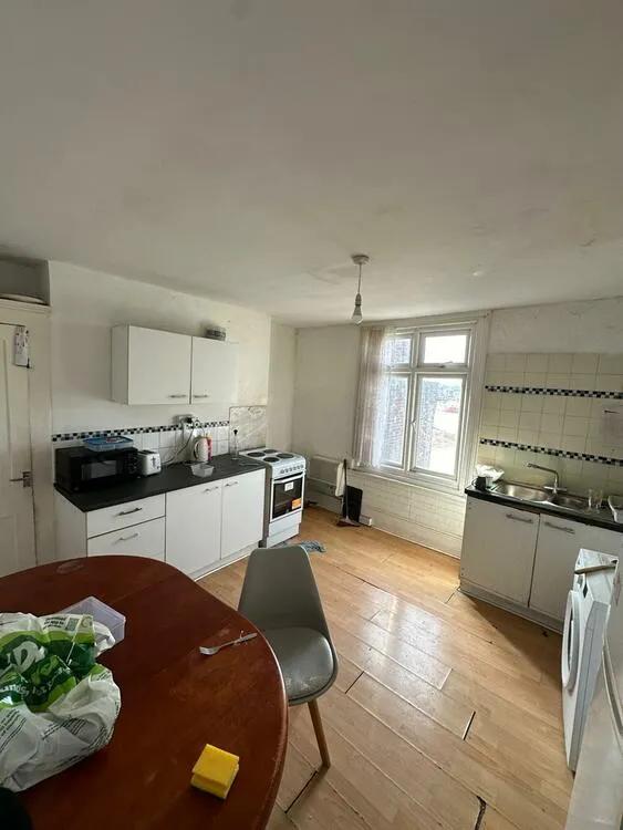 6, 6A and 6B Pier Terrace, Lowestoft, Suffolk NR33 0AB