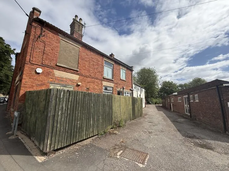 Rinteln and Kinross, Main Street, Barrowby, Grantham NG32 1BZ