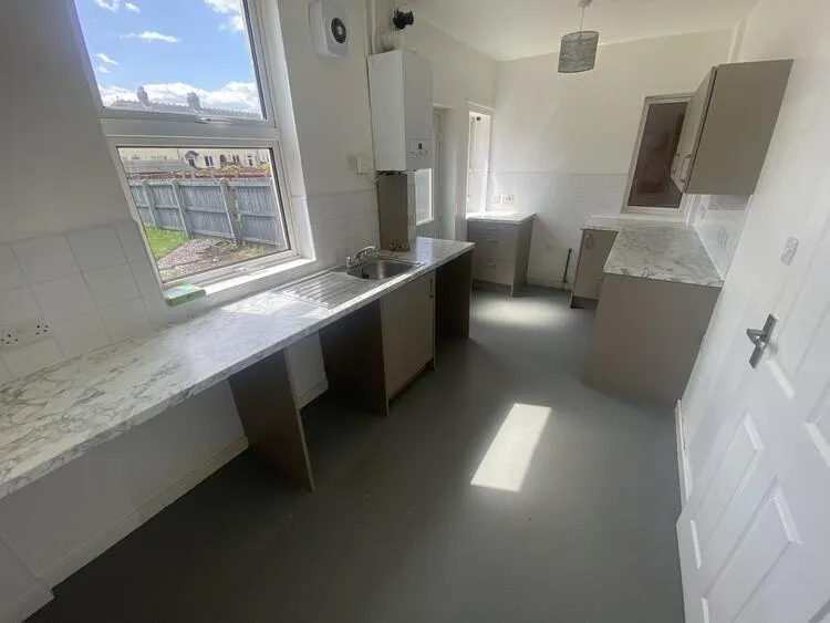 38 33rd Avenue, Hull HU6 8BY