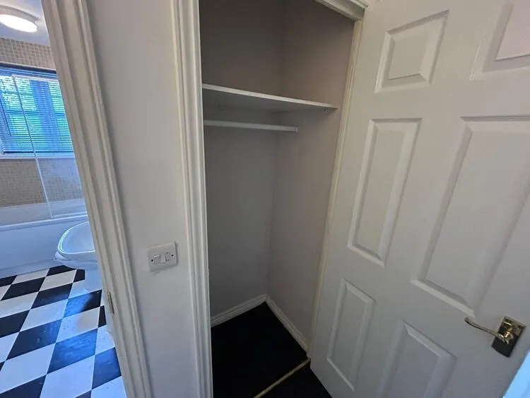 8 Redwood Close, Nottingham NG8 4JL