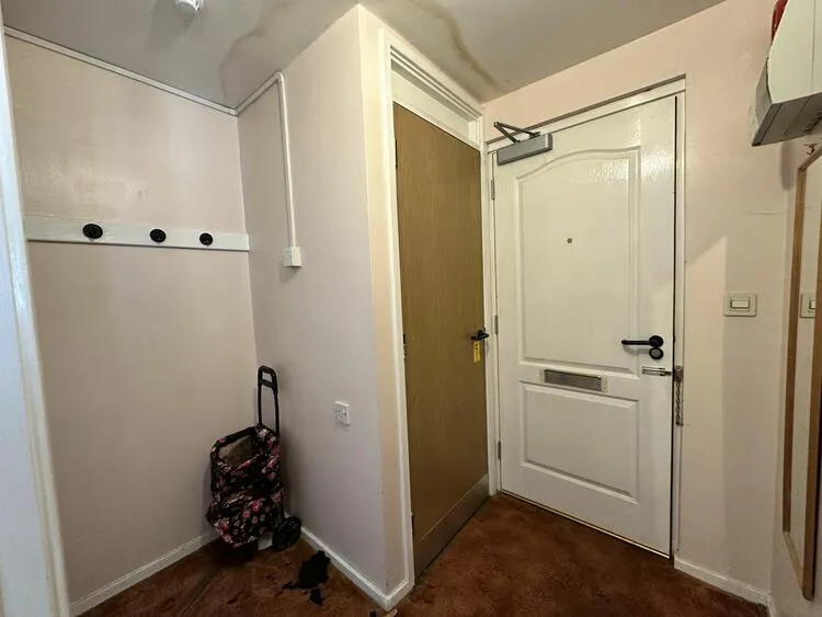 Flat 2, St. Catherines Court, 61-63 Broad Walk, Bristol BS4 2RD