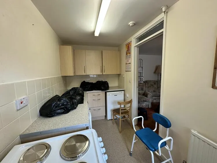 Flat 2, St. Catherines Court, 61-63 Broad Walk, Bristol BS4 2RD