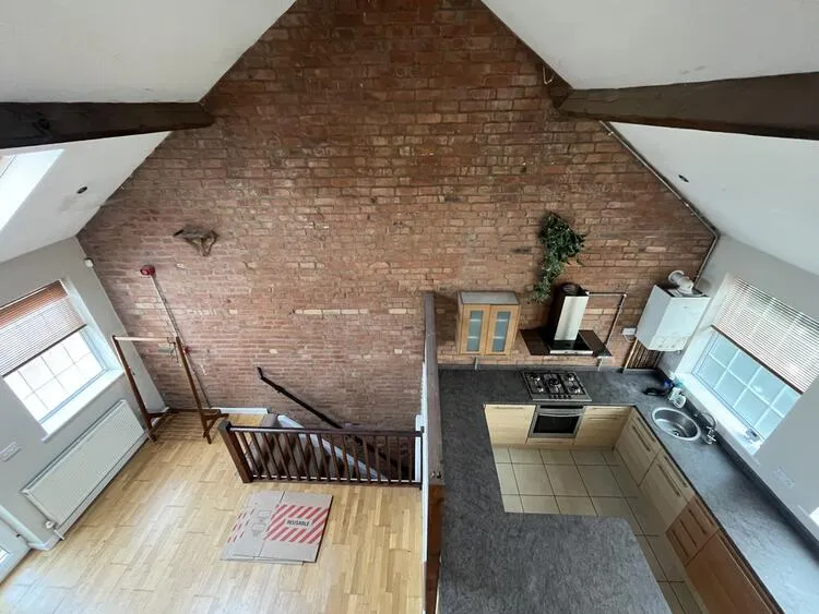 Flats A & B, 70 Cavendish Road, Aylestone, Leicester LE2 7PH
