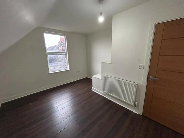 5 Parkfield Place, Sheffield S2 4TH