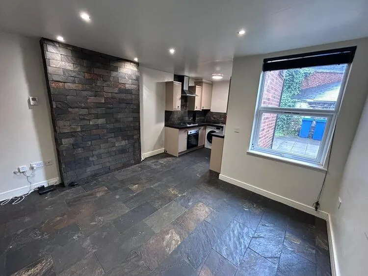 5 Parkfield Place, Sheffield S2 4TH