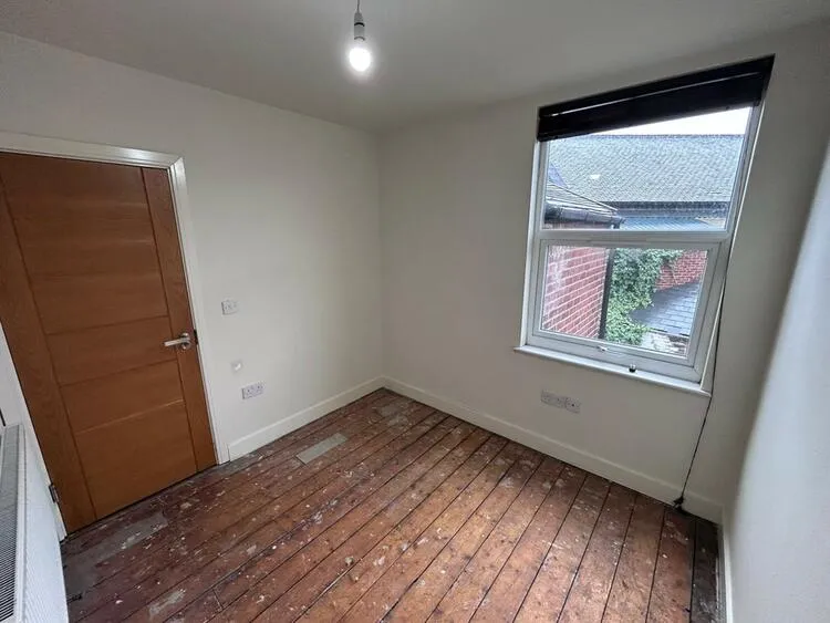 5 Parkfield Place, Sheffield S2 4TH