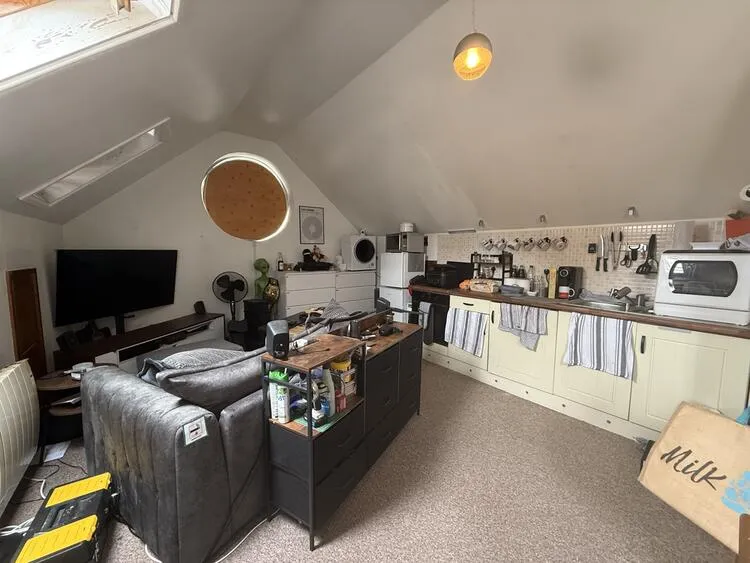 Unit 1, 2, 3 and Peak House at 77 Appleton Gate, Newark NG24 1LP
