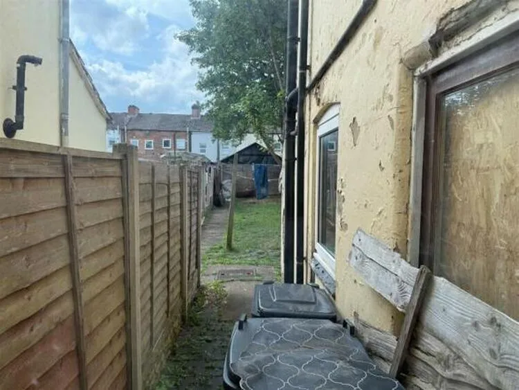 268 Uxbridge Street, Burton-On-Trent DE14 3JU