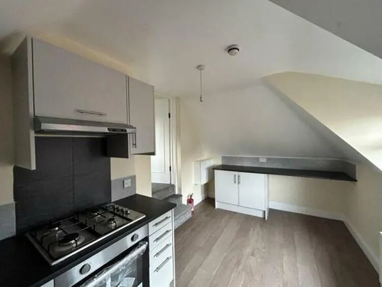 11 Woodland Road West, Colwyn Bay LL29 7DH