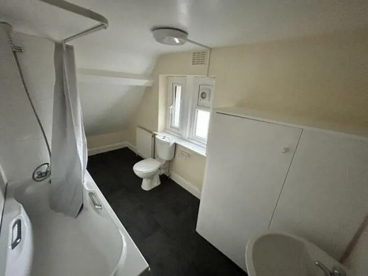 11 Woodland Road West, Colwyn Bay LL29 7DH
