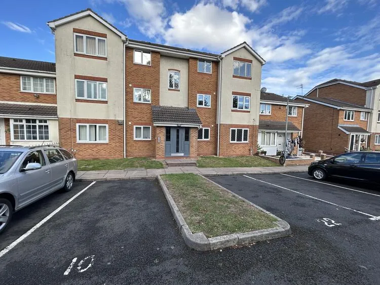 10 Wordsworth Close, Tipton DY4 0TQ