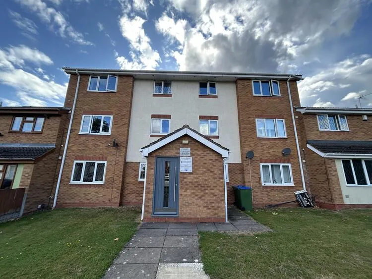 10 Wordsworth Close, Tipton DY4 0TQ