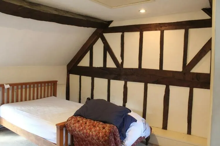 7 Cross Street, Tenbury Wells, Worcestershire WR15 8EF