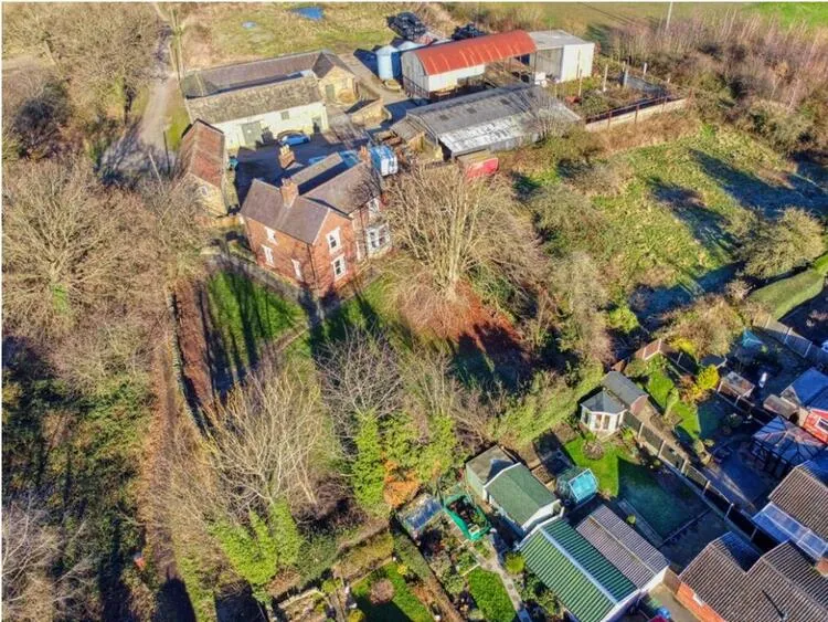 Dunston Farm, Dunston Road, Chesterfield S41 9RL